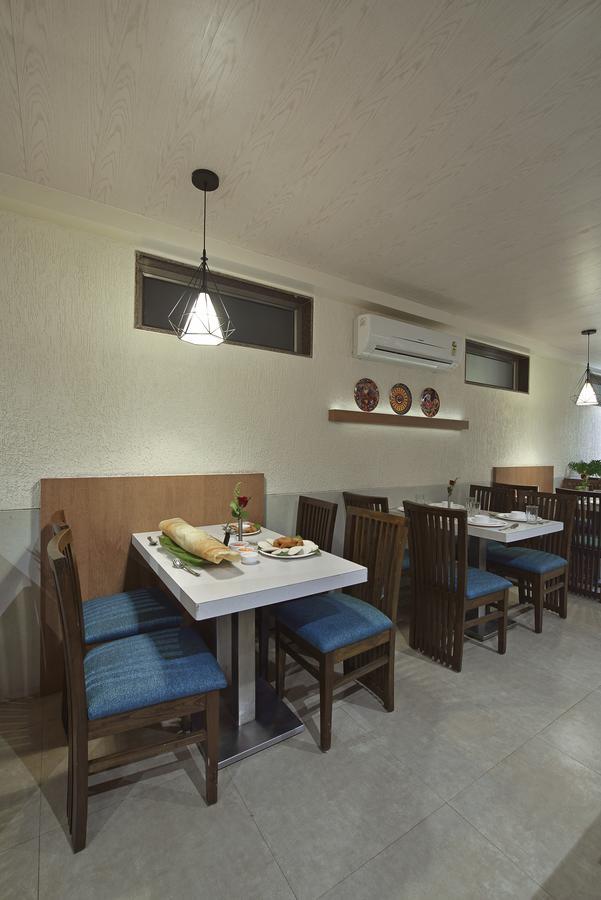 The Eastern Hotel Ankleshwar Exterior foto